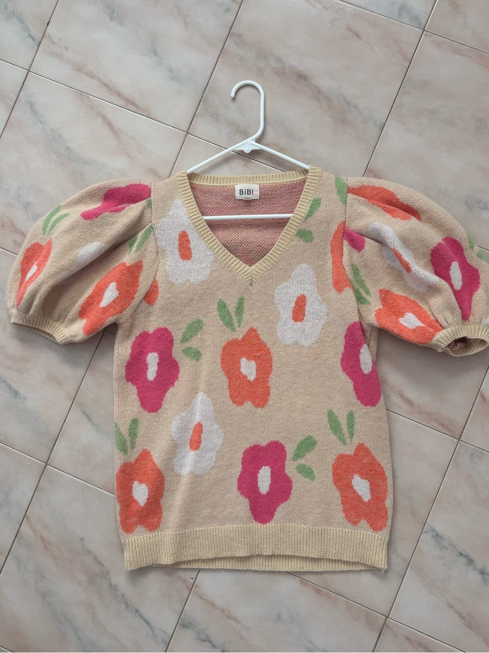 BiBi Beige V-Neck Puff-Sleeve Sweater with Pink, Orange & White Floral Print